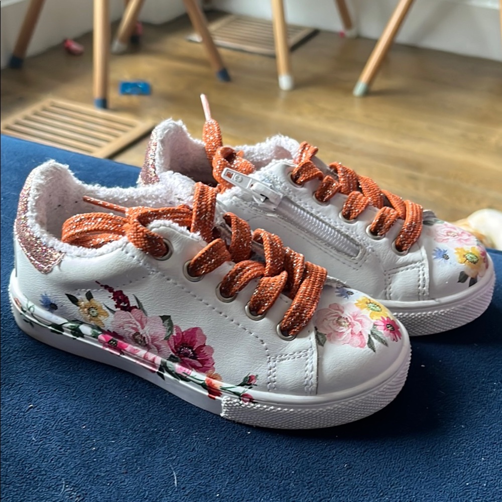 MonnaLisa Floral Kids Sneakers with Orange Laces